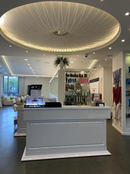 Готовый бизнес!  Продается действующий салон красоты площадью 196 м2,  д.  Жуковка,  ТЦ Жуковка Плаза — фото 2